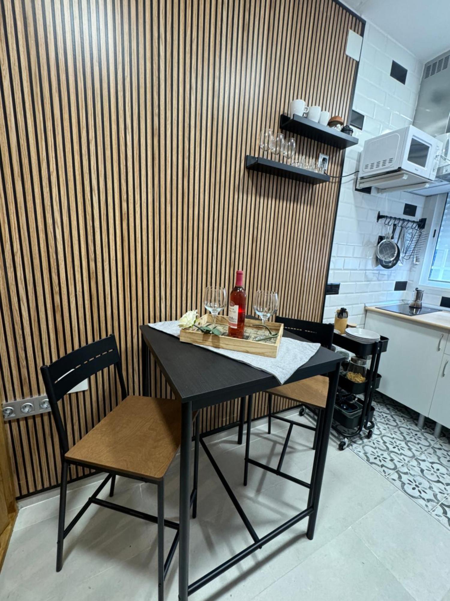 Vistalegre! Pequeno Y Fantastico Loft Cerca Del Metro Appartamento *